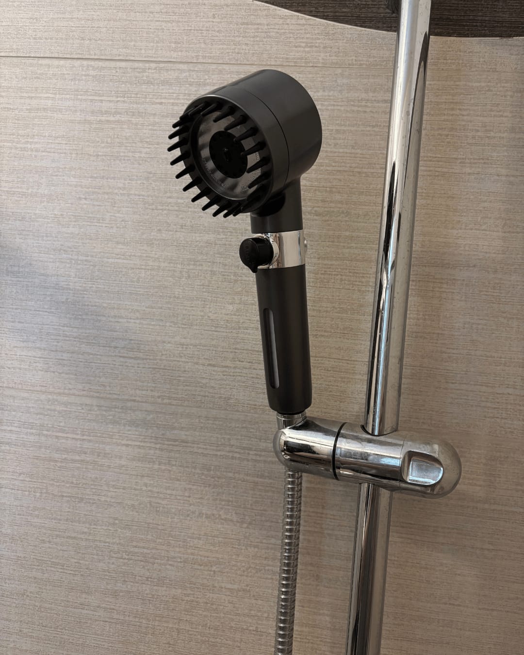 Perinel - anti-limescale shower heads