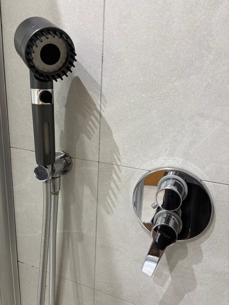 Perinel - anti-limescale shower heads